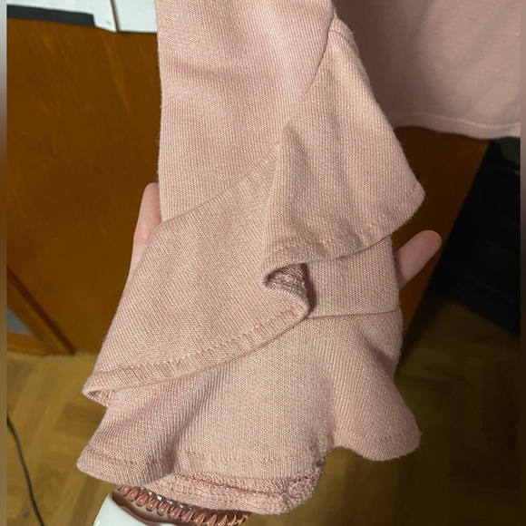 Women’s Blouse with ruffle sleeves - Picture 3 of 3